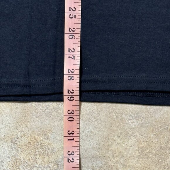 Five Nights At Freddy's Pizzaplex Neon Sign Group T-Shirt LARGE New - Picture 5 of 6